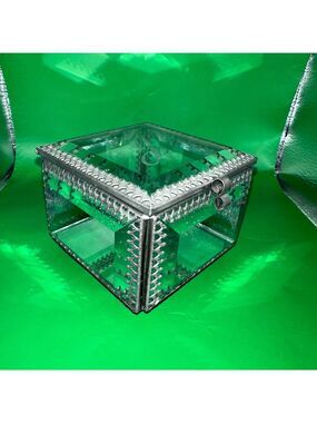 Nicole Miller Home Beveled Glass Mirrored Footed Trinket Jewelry Box Etched J